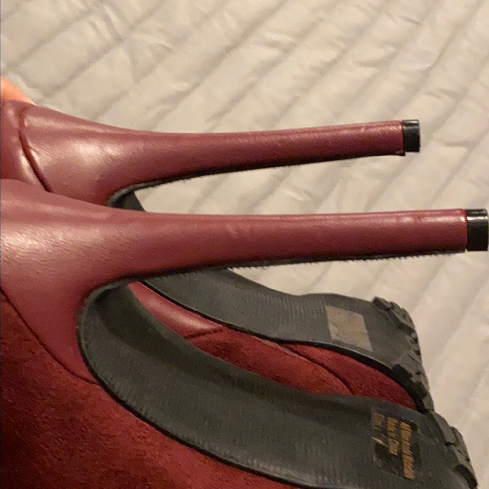 Boots - Picture 12 of 13